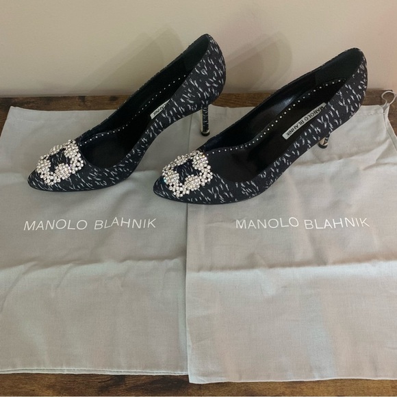 NWOT Manolo Blahnik Hangisi Black Jacquard Jewel Buckle Pump, 70mm (2.75" heel) - Picture 11 of 14